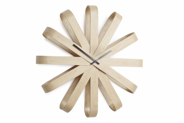 UMBRA-118071-390 RIBBONWOOD ZIDNI SAT DRVENI