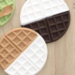 HSH - WAFFLE silikonski podmetač za vruće, 16 cm, t. smeđi - Slika 2